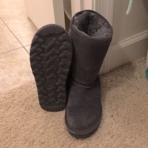Gray Bearpaw boots